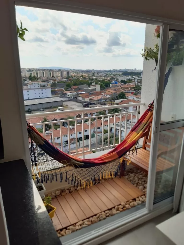 Terraço com projetos de marcenaria sob medida.